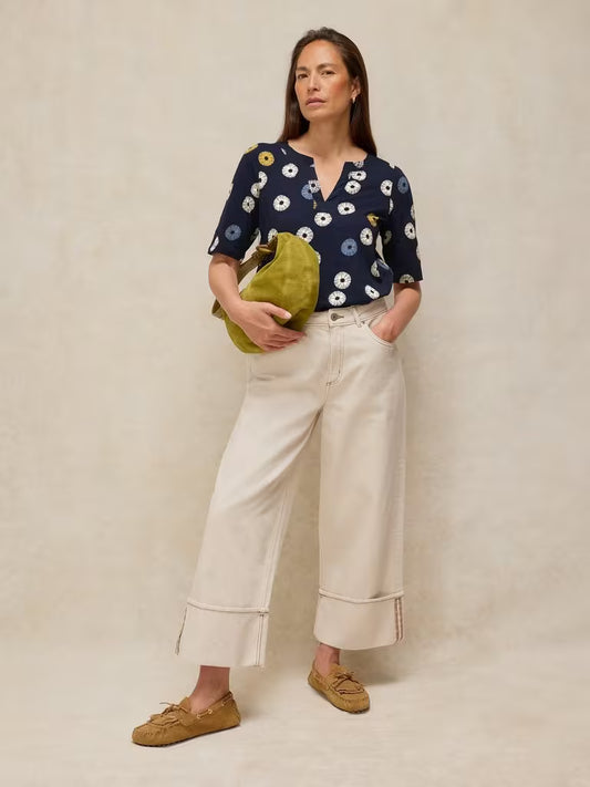 Weaver Notch Neck Tee