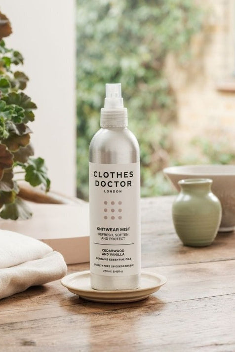 Knitwear Mist Cedarwood and Vanilla With Atomiser