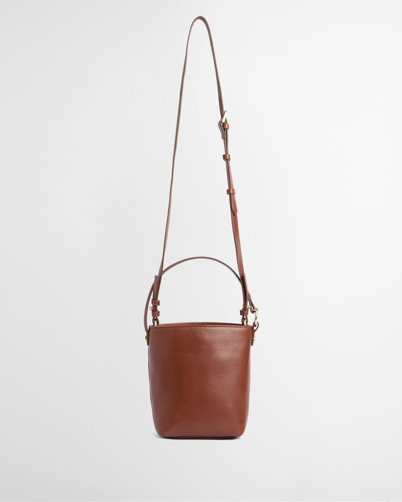 Young Ideas & Henmores -Barbour Cedar Mini Leather Bucket Bag -BR11 Brown -OS
