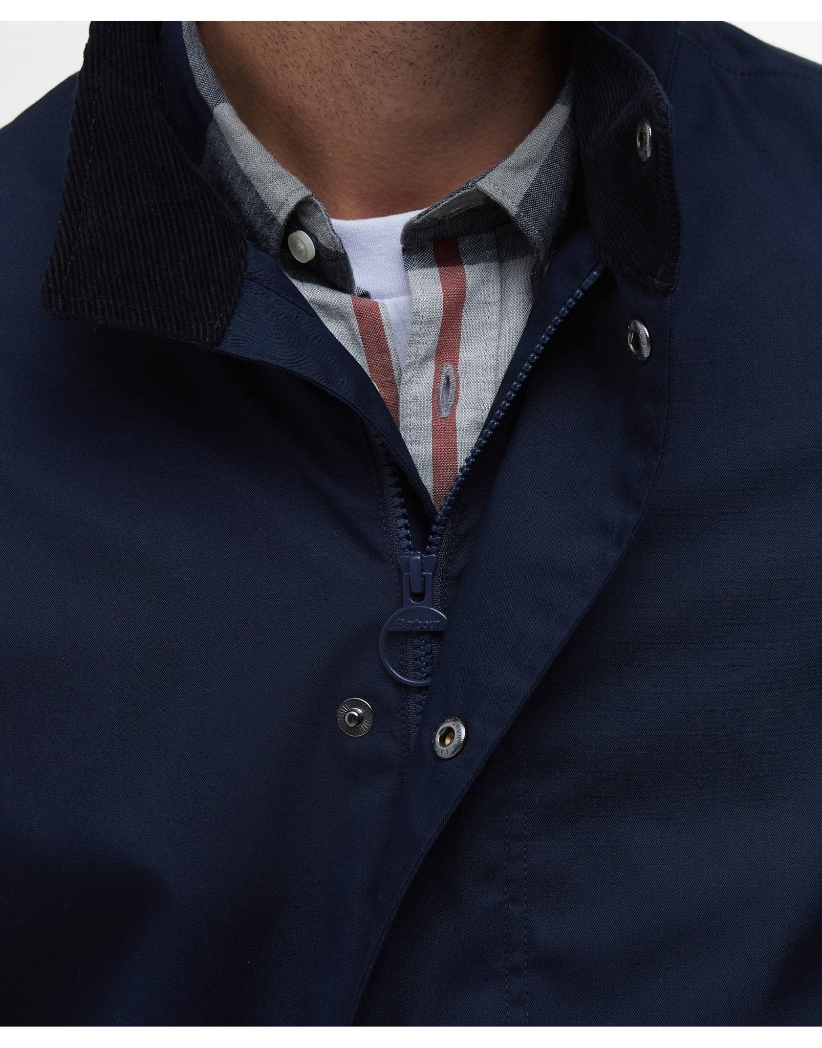 Young Ideas/Henmores - Barbour City Chelsea Waterproof Jacket - NY73 Navy/Bleached Pine - M