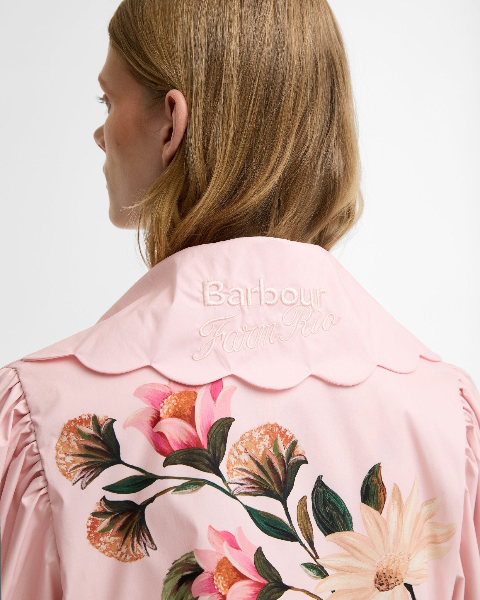 Young Ideas & Henmores - Barbour X Farm Rio Bromelia Showerproof Trench Coat - WH11 Pink Edens Bloom/Cream Flower - XS
