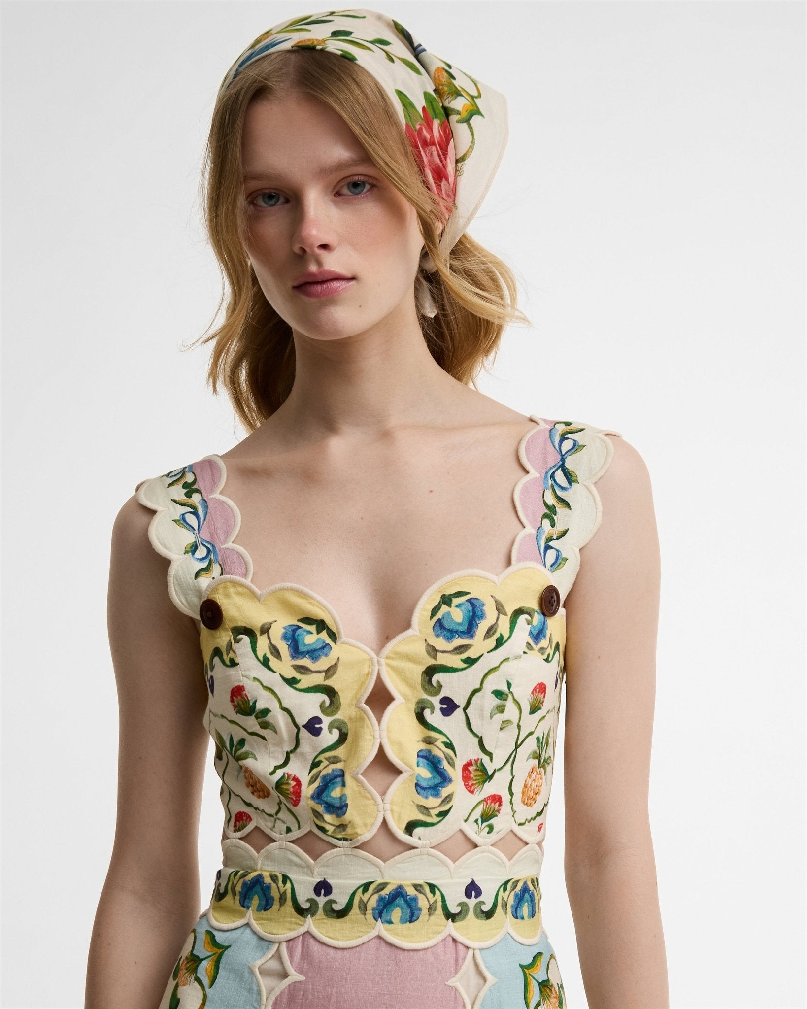 Young Ideas & Henmores - Barbour X Farm Rio Petal Dress - WH12 Cream Spring Petal Flower Print - XS