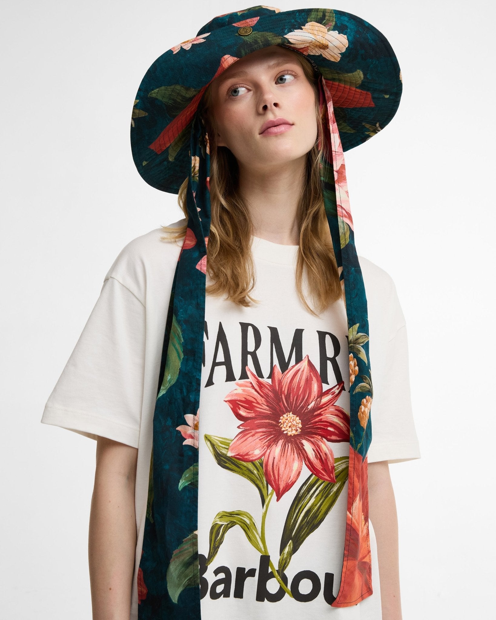 Young Ideas & Henmores - Barbour X Farm Rio Wild Flower T-Shirt - WH32 Cream - XS