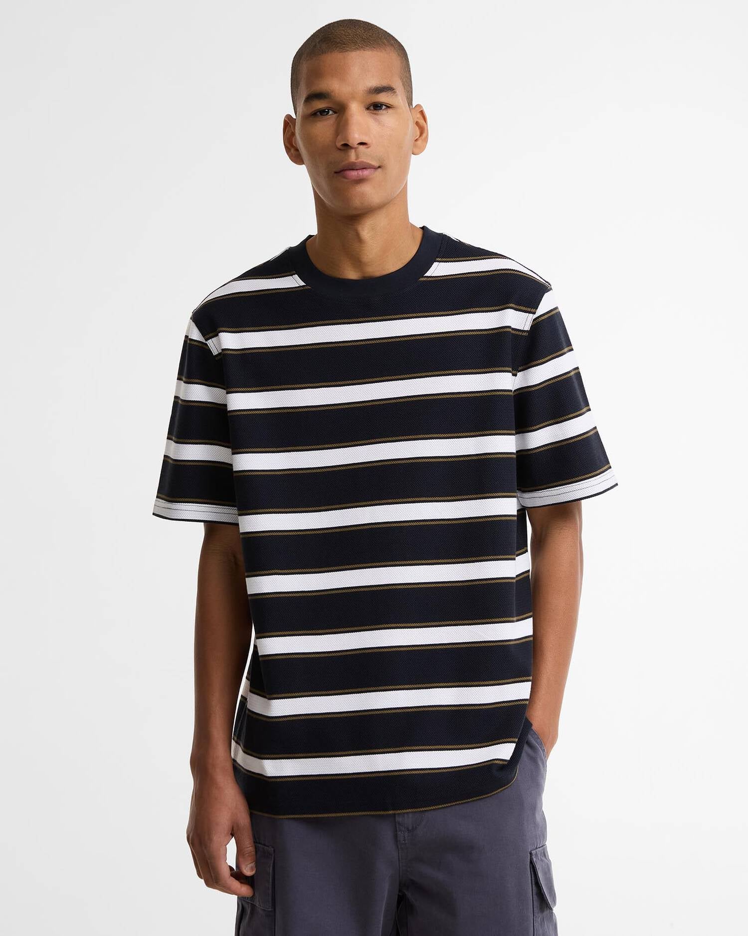 Young Ideas & Henmores - Browtop Striped Relaxed T-Shirt - NY74 Dark Navy - M