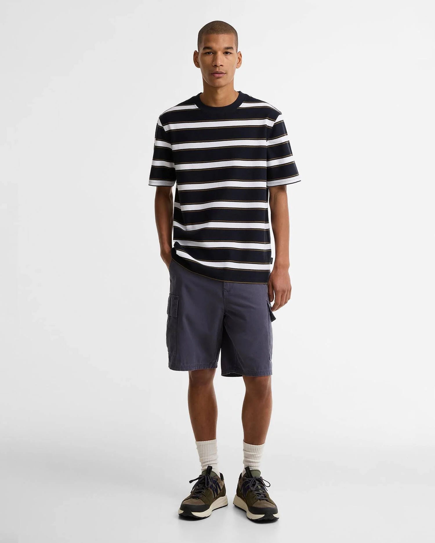 Young Ideas & Henmores - Browtop Striped Relaxed T-Shirt - NY74 Dark Navy - M
