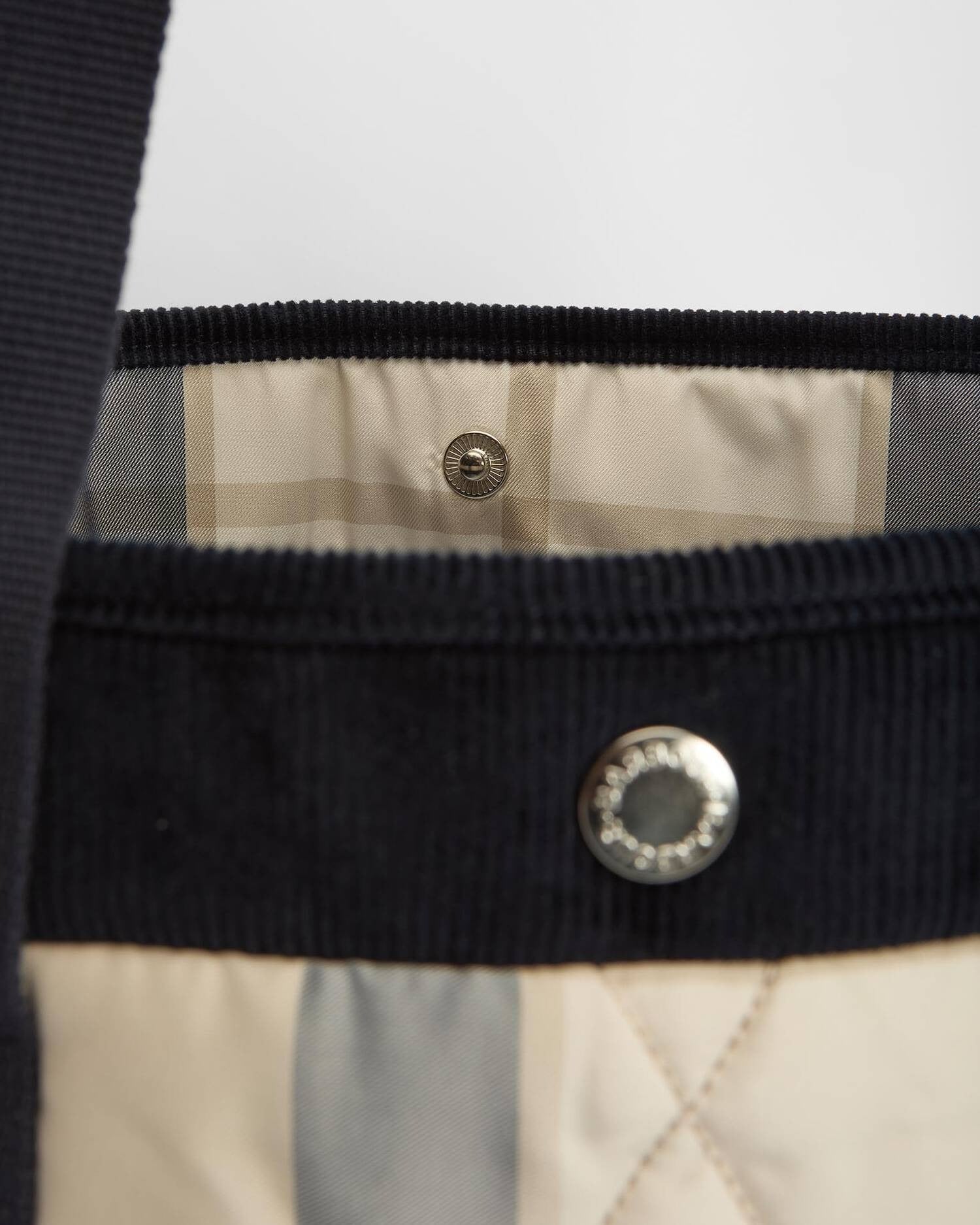 Young Ideas/Henmores - Healy Tote Bag - OL51 Bleached Olive - OS