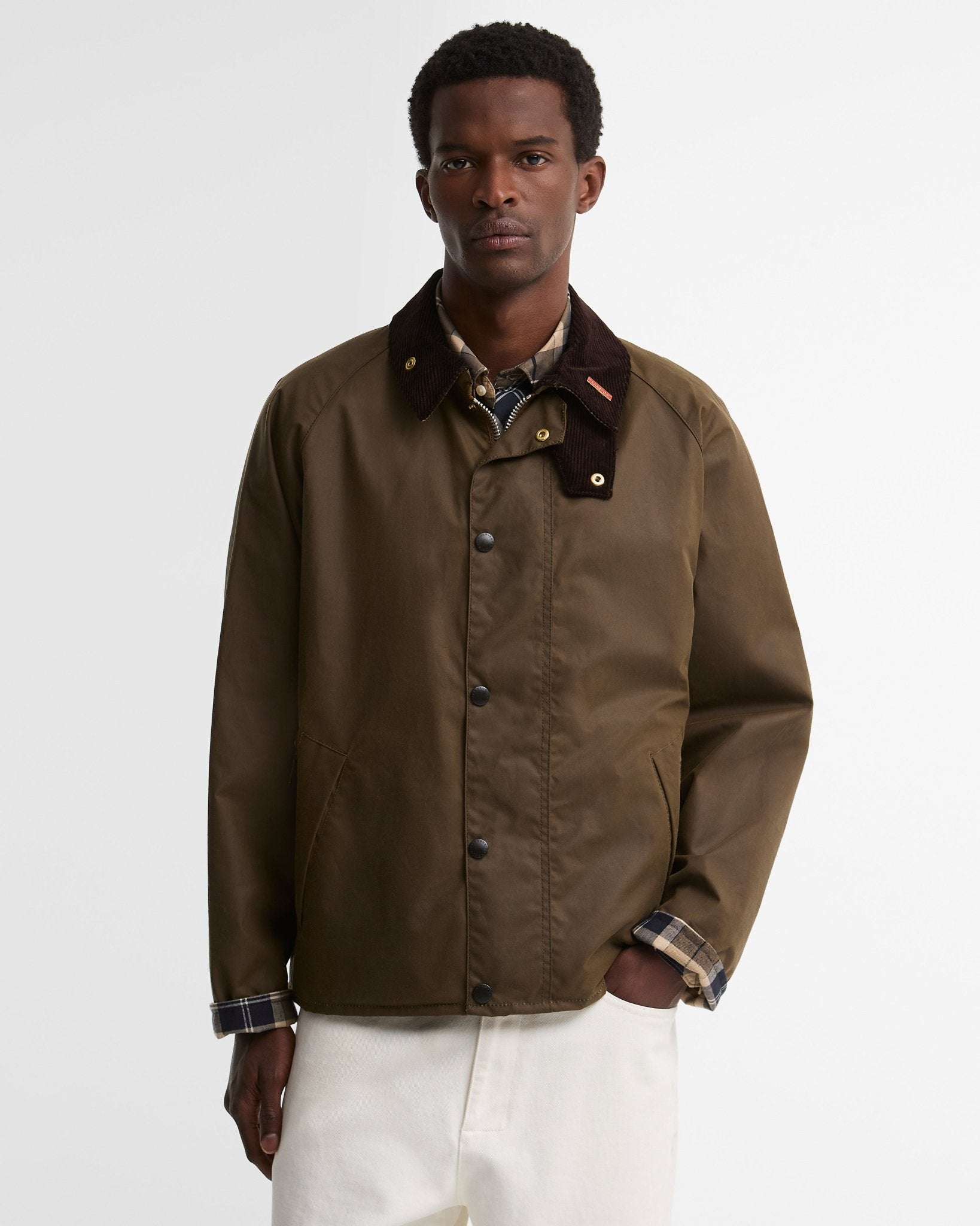 Young Ideas & Henmores -Icons Transport Wax -BR71 Brown -L