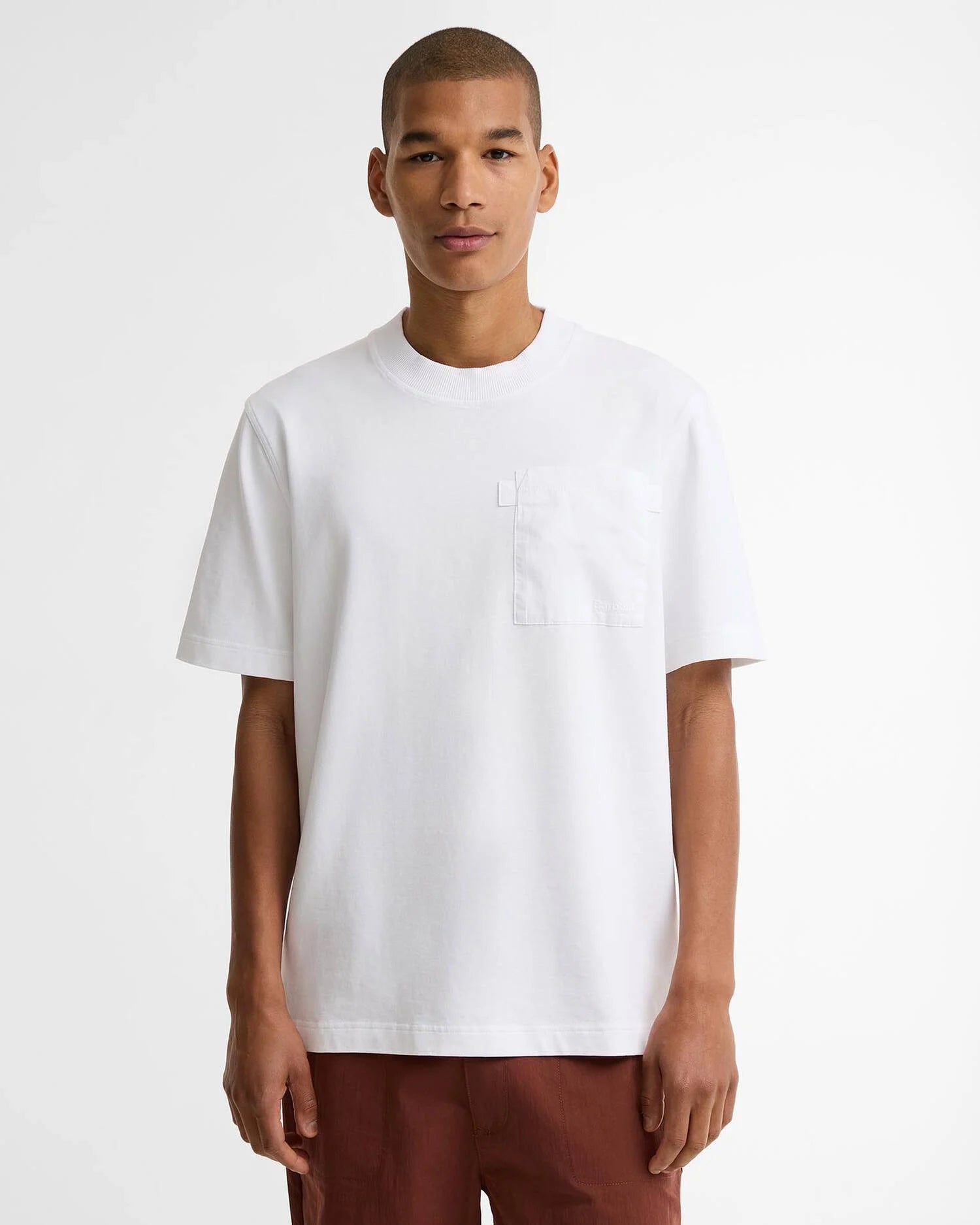 Young Ideas & Henmores - Ivergill Pocket Relaxed T-Shirt - WH11 Bright White - M