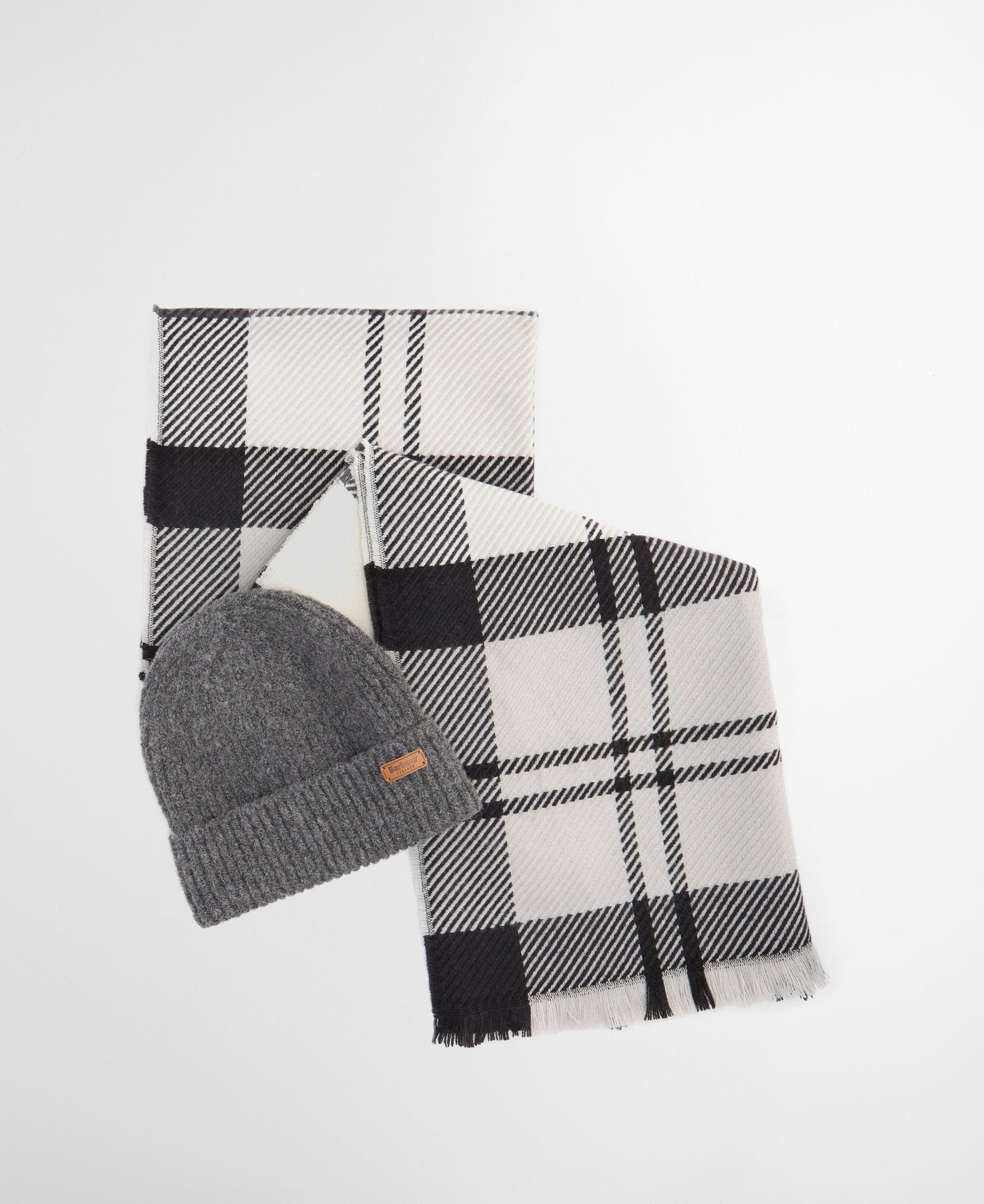 Young Ideas & Henmores -Pendle Beanie & Blair Scarf Gift Set -GY31 Monochrome -OS