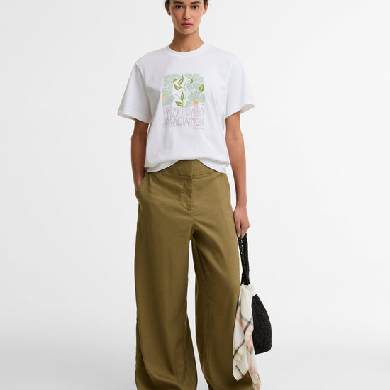 Young Ideas & Henmores - Selena T-Shirt - WH11 White - 8