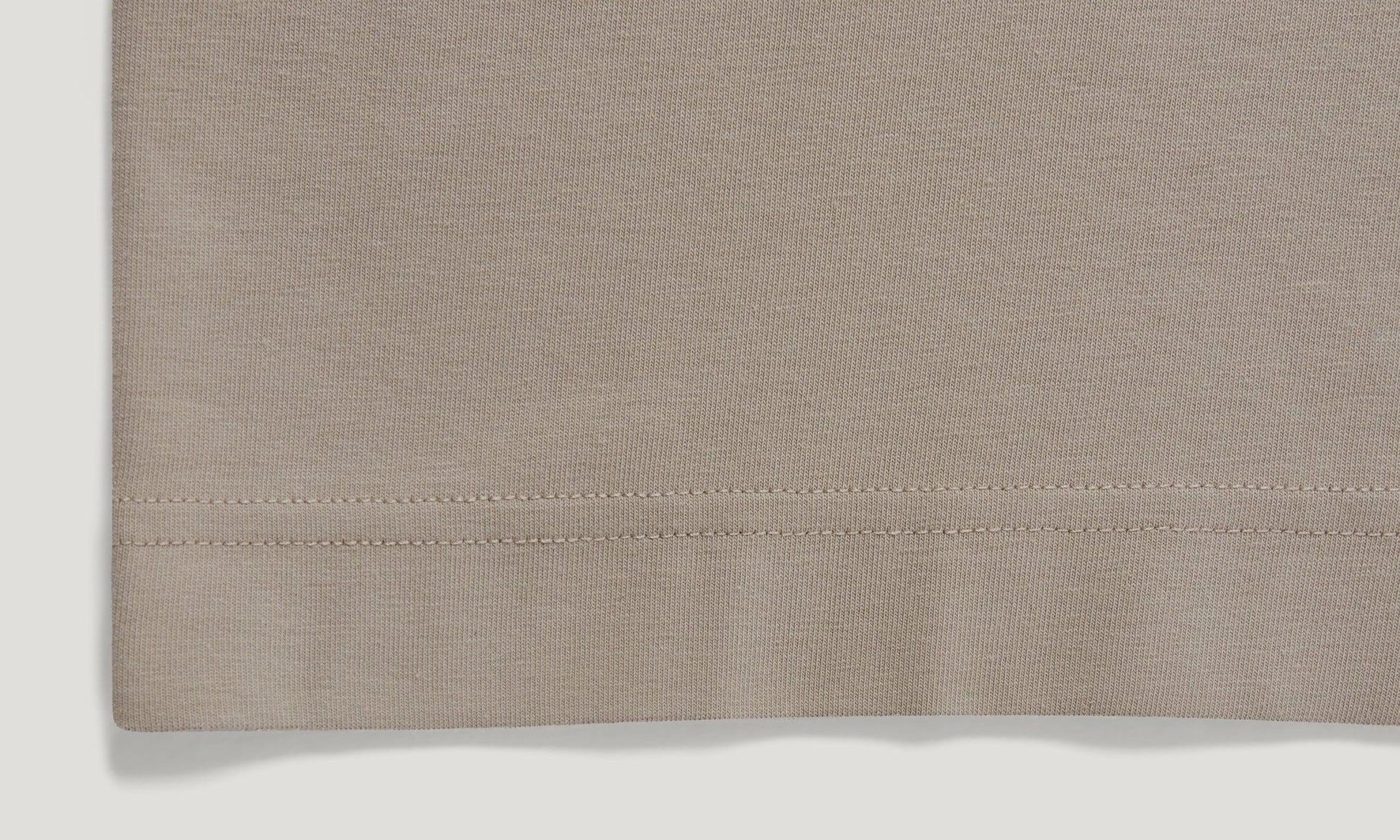 Young Ideas/Henmores - Alloy T-Shirt - Dark Sand - S