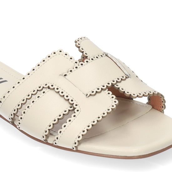 Young Ideas/Henmores - Holly Scalloped Flat Sandal - Off White - 4