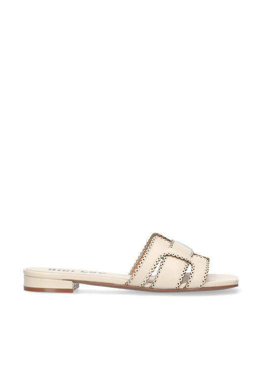 Young Ideas/Henmores - Holly Scalloped Flat Sandal - Off White - 4