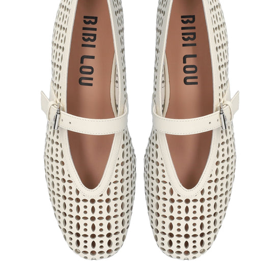 Young Ideas/Henmores - Maia Laser Cut Flat - Off White - 4
