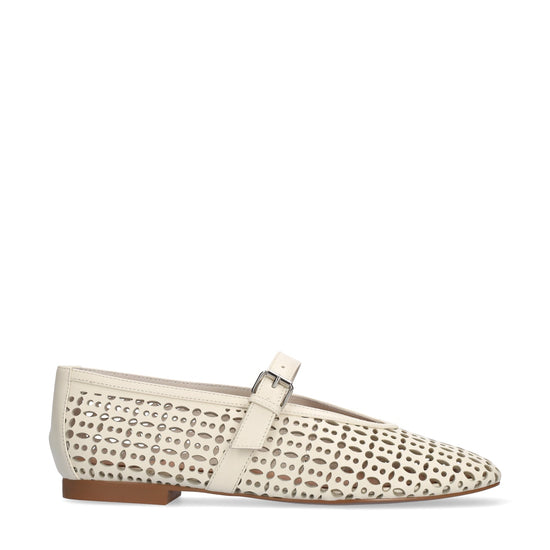 Young Ideas/Henmores - Maia Laser Cut Flat - Off White - 4