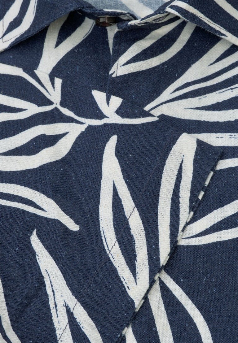 Young Ideas & Henmores - Shortsleeved Abstract Leaf Print Shirt - Navy - M
