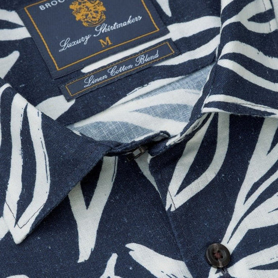 Young Ideas & Henmores - Shortsleeved Abstract Leaf Print Shirt - Navy - M