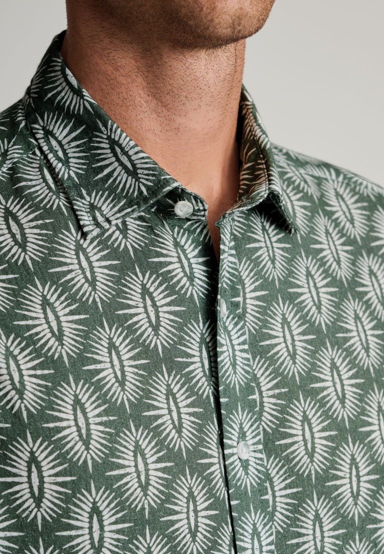 Young Ideas & Henmores - Shortsleeved Ikat Print Shirt - Khaki - M