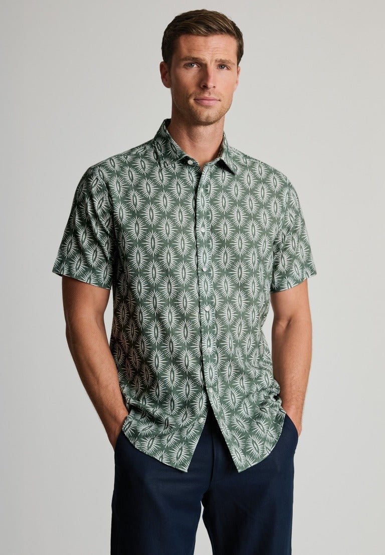 Young Ideas & Henmores - Shortsleeved Ikat Print Shirt - Khaki - M