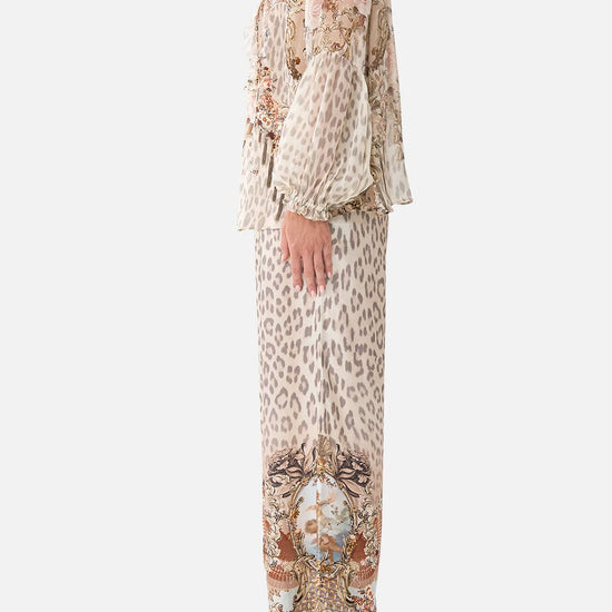 Young Ideas/Henmores - Aranjuez Animalia Ruffle Raglan Silk Blouse - Soft Brown - XS