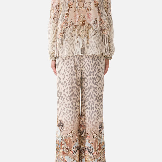 Young Ideas/Henmores - Aranjuez Animalia Ruffle Raglan Silk Blouse - Soft Brown - XS
