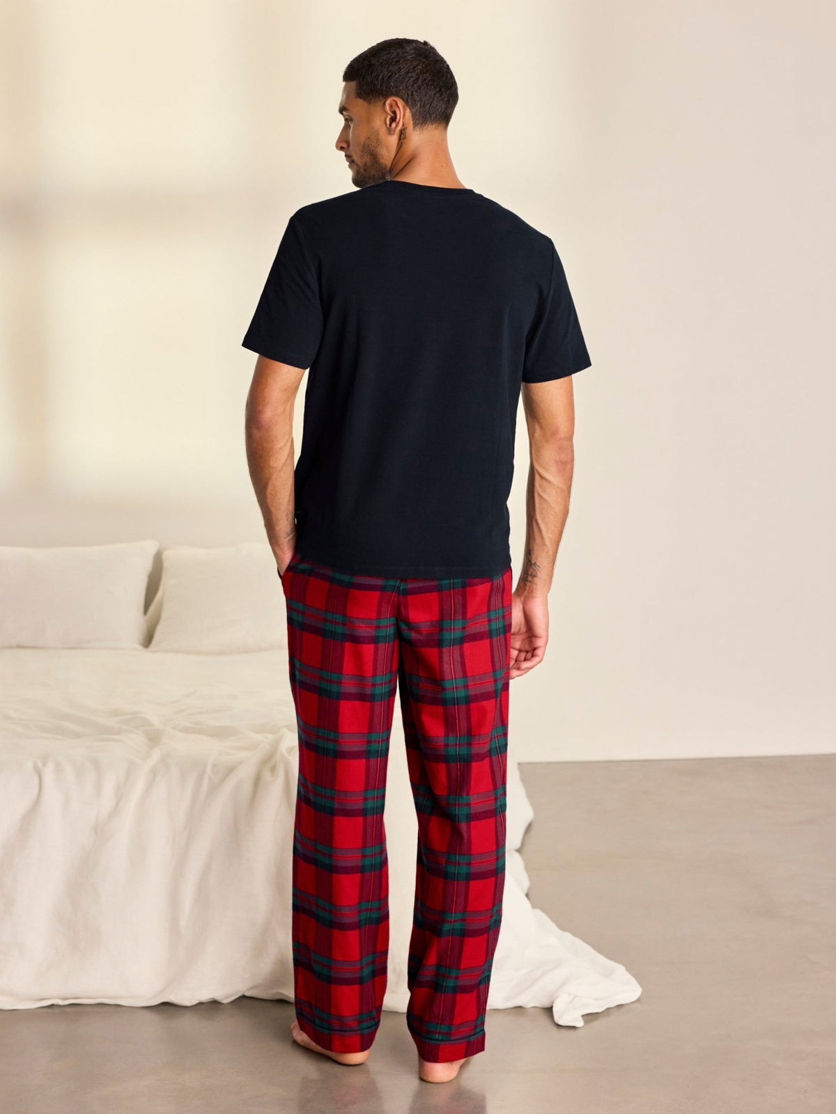 Young Ideas & Henmores -Cotton Check Long Crew PJ Set -Red -M