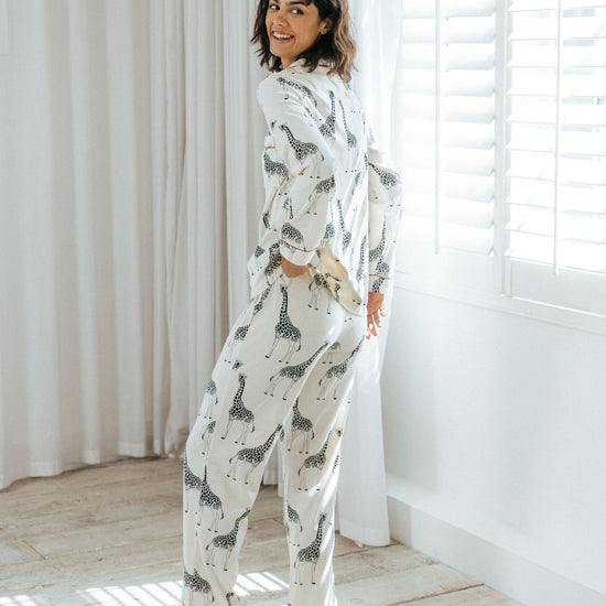 Young Ideas & Henmores -Organic Cotton Giraffe Print Long Pyjama Set -Off White -8