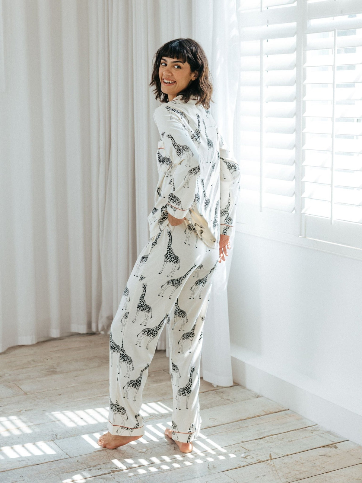 Young Ideas & Henmores -Organic Cotton Giraffe Print Long Pyjama Set -Off White -8