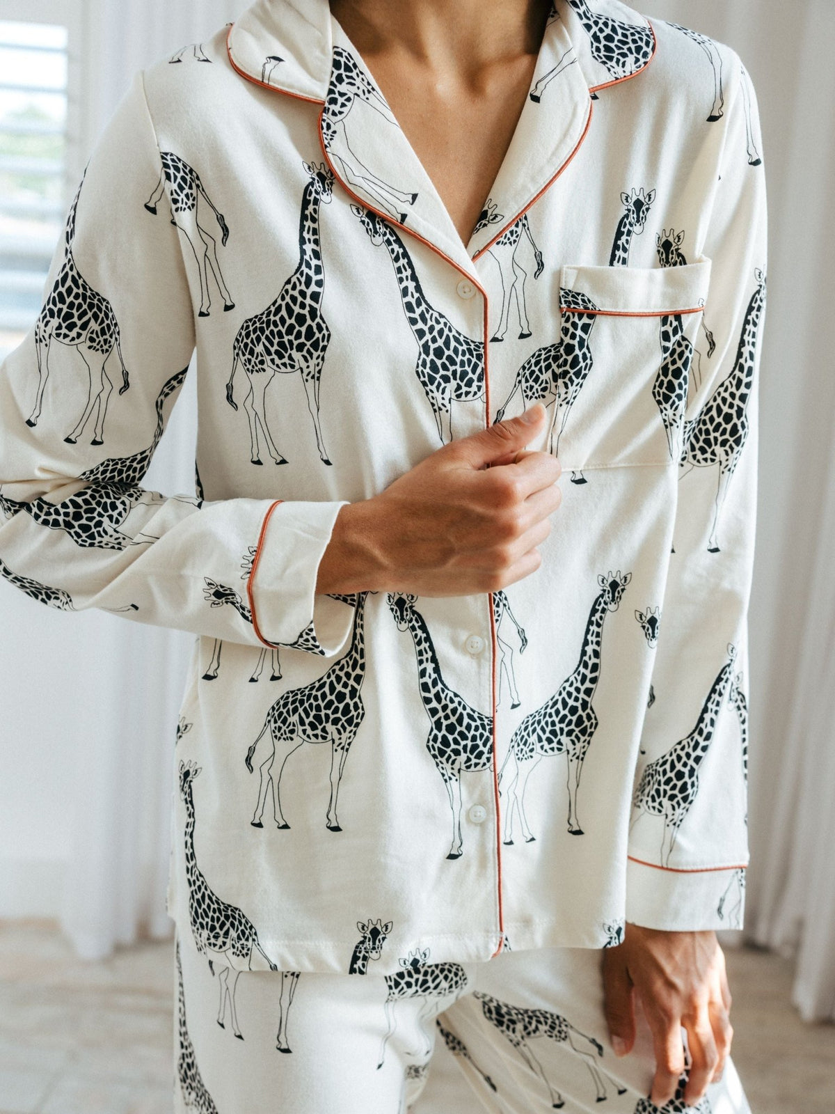 Young Ideas & Henmores -Organic Cotton Giraffe Print Long Pyjama Set -Off White -8