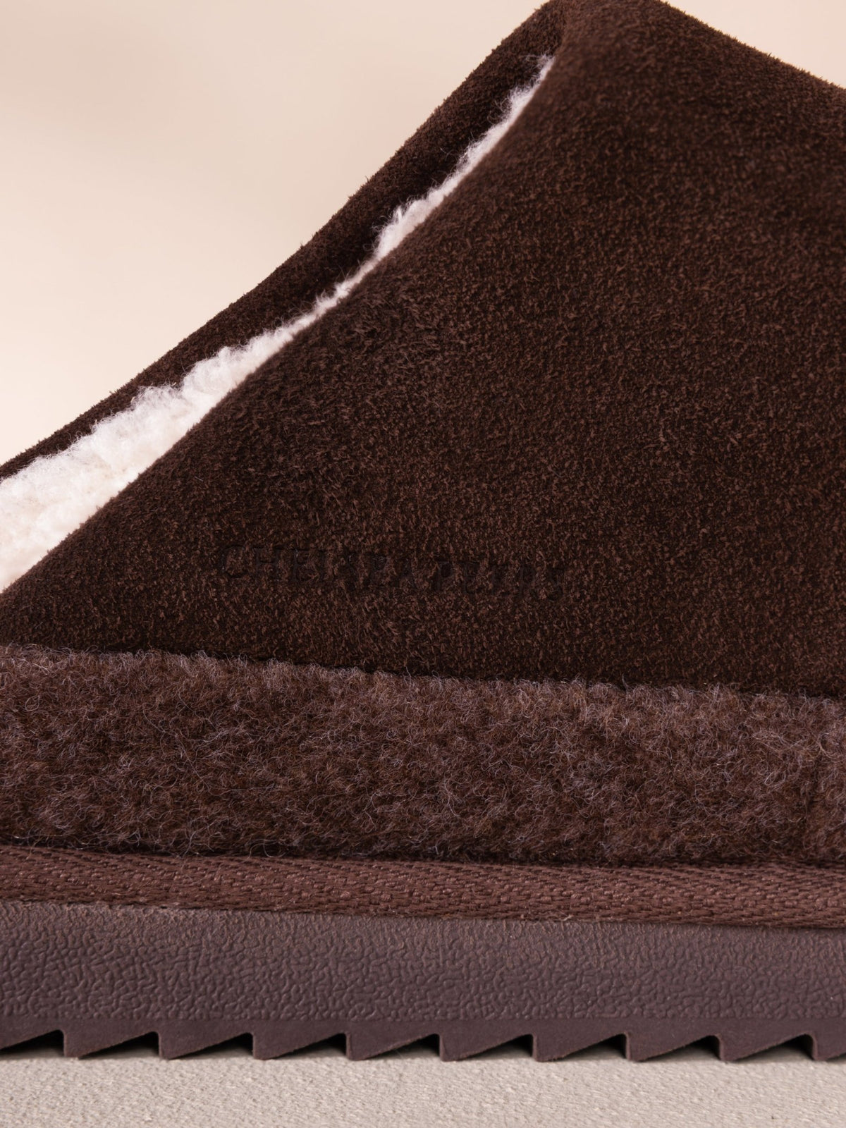 Young Ideas & Henmores -Plain Slippers -Dark Brown -S