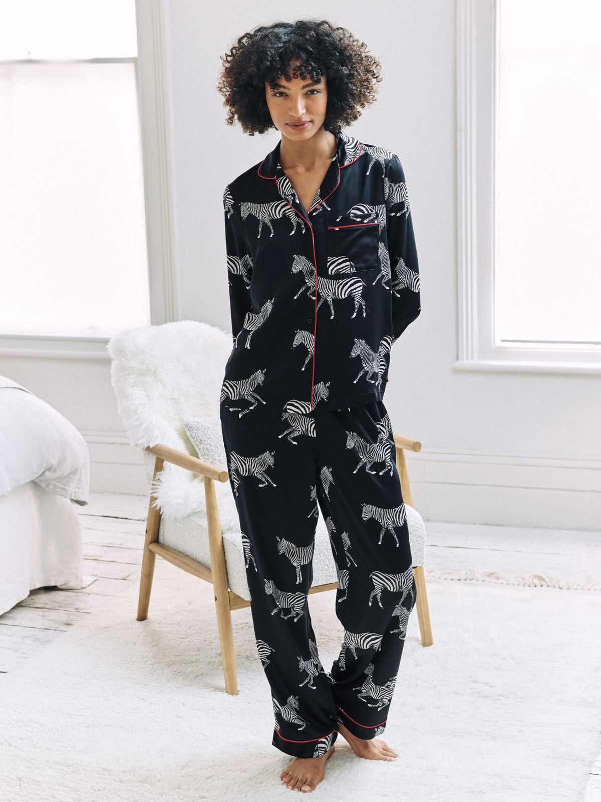 Young Ideas & Henmores -Satin Zebra Print Long Pyjama Set -Navy -8