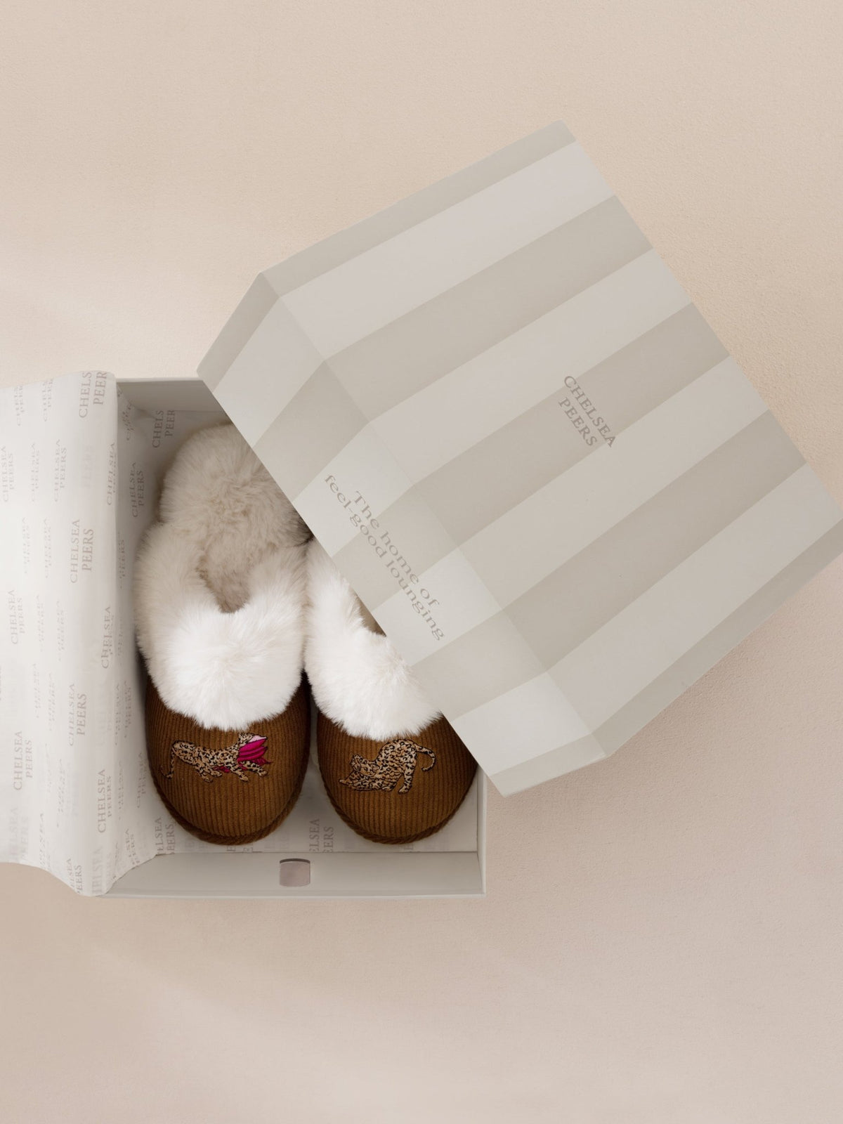 Young Ideas & Henmores -Sleeping Leopard Slippers -Brown -S