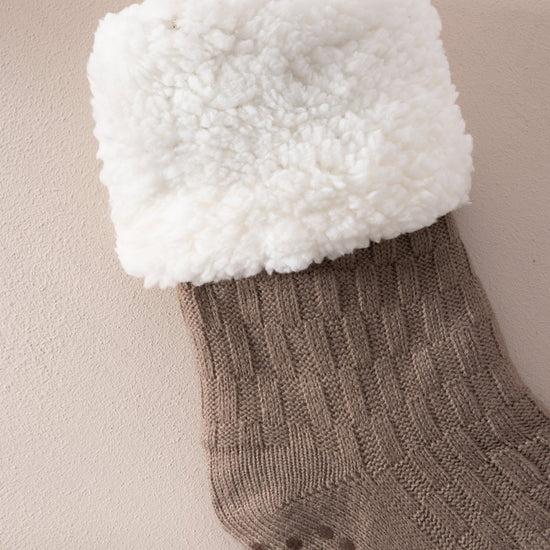 Young Ideas & Henmores -Slipper Socks -Plain Brown -OS