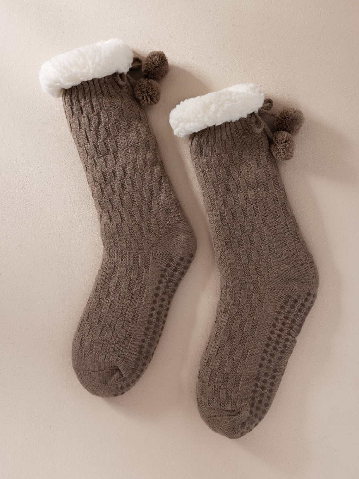 Young Ideas & Henmores -Slipper Socks -Plain Brown -OS