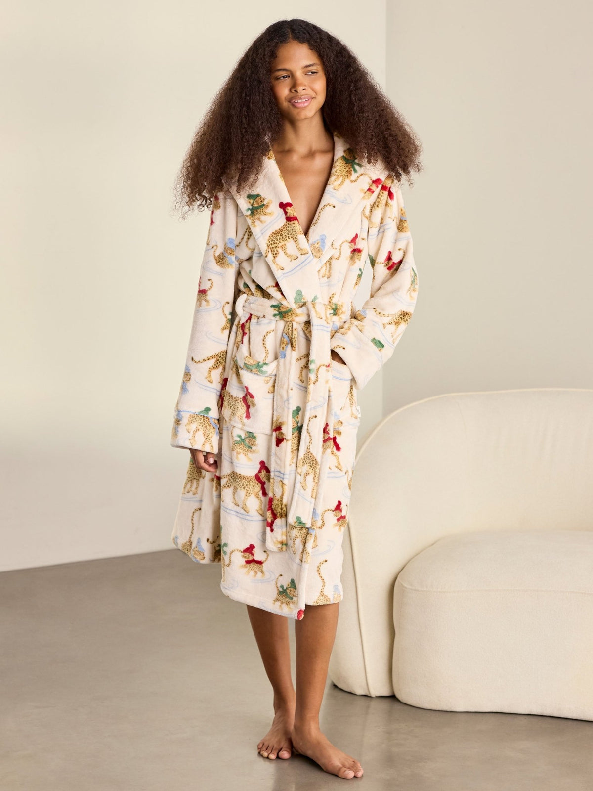 Young Ideas & Henmores -Womens Sealskin Fleece Leopards Dressing Gown -Off White -8