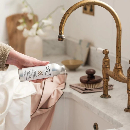 Young Ideas & Henmores - Eco Wash For Silk - N/A - 250ml