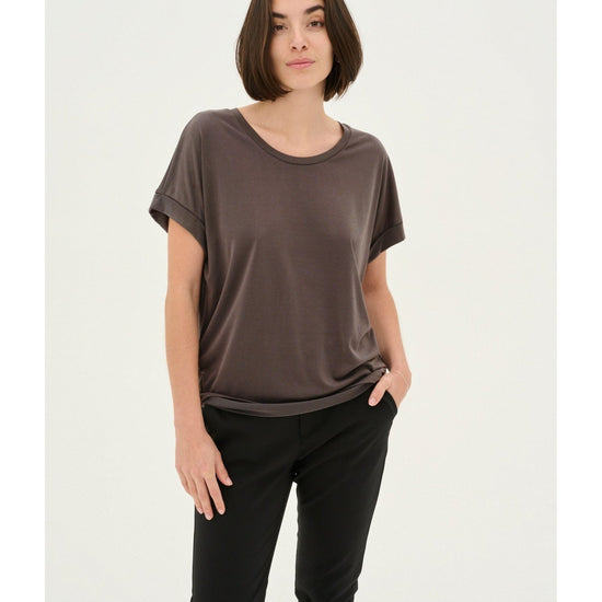 Young Ideas/Henmores - Kajsa Short Sleeve T-Shirt - Blackened Pearl - XS