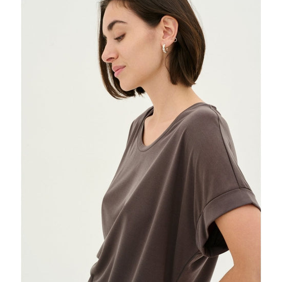 Young Ideas/Henmores - Kajsa Short Sleeve T-Shirt - Blackened Pearl - XS