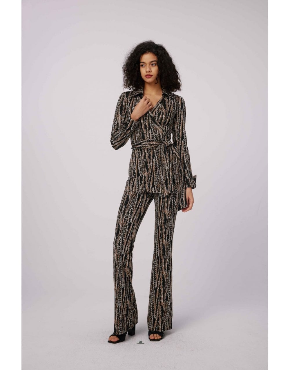 Young Ideas/Henmores - Burano Feather Relaxed Pull On Trousers - FTBSM Brown - S