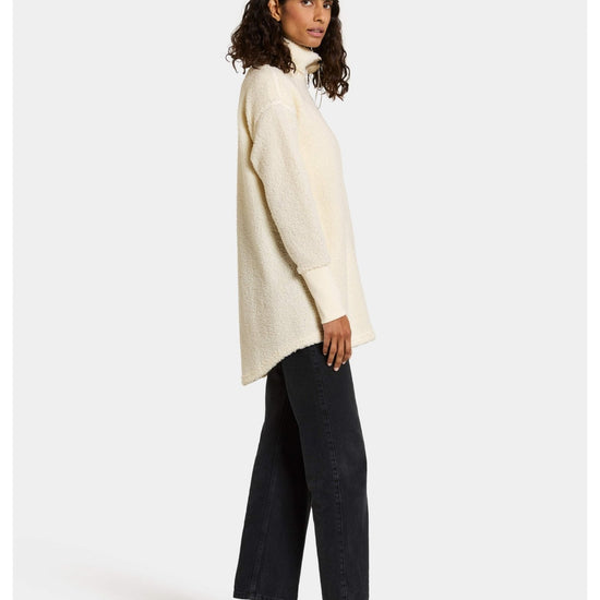 Young Ideas/Henmores - Tola FZ 2 Long Fleece - 600 White Foam - 8