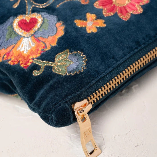 Young Ideas & Henmores -Botanical Garden Ink Blue Velvet Everyday Pouch -Ink Blue -OS
