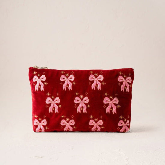Young Ideas/Henmores - Dazzling Bows Rouge Velvet Everyday Pouch - Rouge - OS