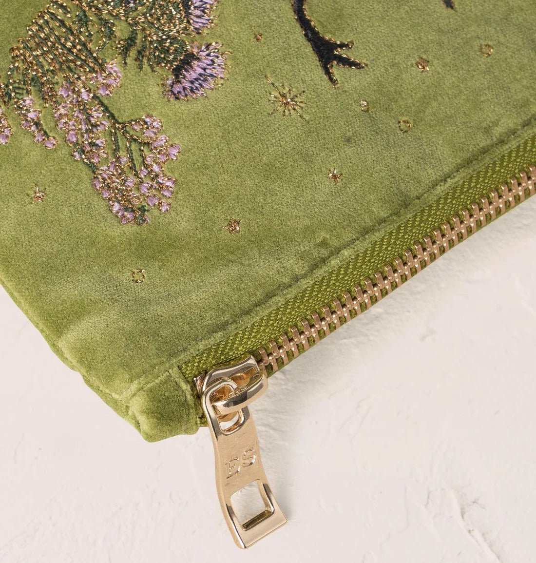 Young Ideas & Henmores -Highland Romance Pistachio Velvet Everyday Pouch -Pistachio -OS