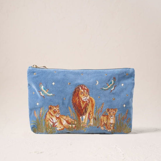 Young Ideas/Henmores - Lion Pride Dusky Blue Velvet Everyday Pouch - Dusky Blue - OS