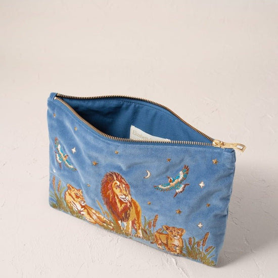 Young Ideas/Henmores - Lion Pride Dusky Blue Velvet Everyday Pouch - Dusky Blue - OS