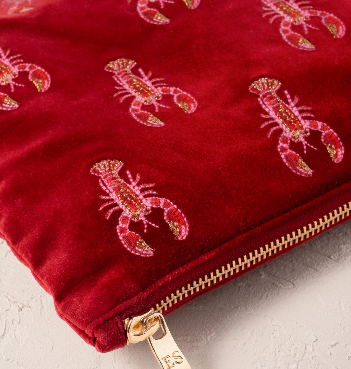 Young Ideas/Henmores - Lobster Rouge Velvet Everyday Pouch - Rouge - OS