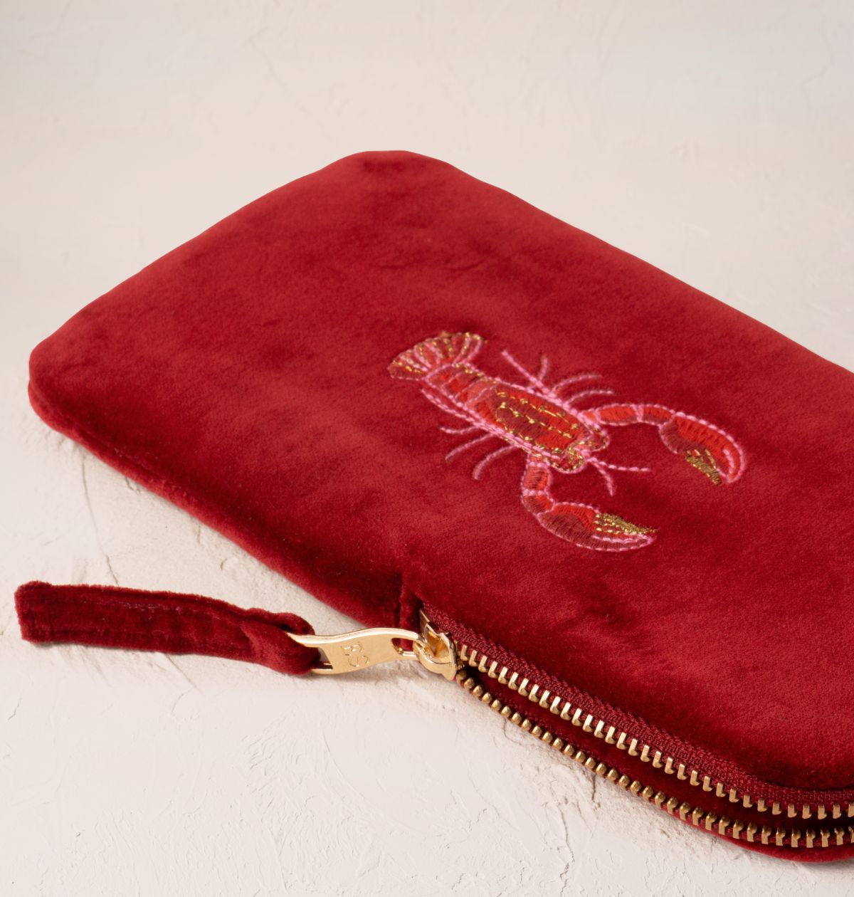 Young Ideas/Henmores - Lobster Rouge Velvet Glasses Case - Rouge - OS