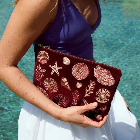 Young Ideas & Henmores -Ocean Treasures Port Velvet Everyday Pouch -port -OS