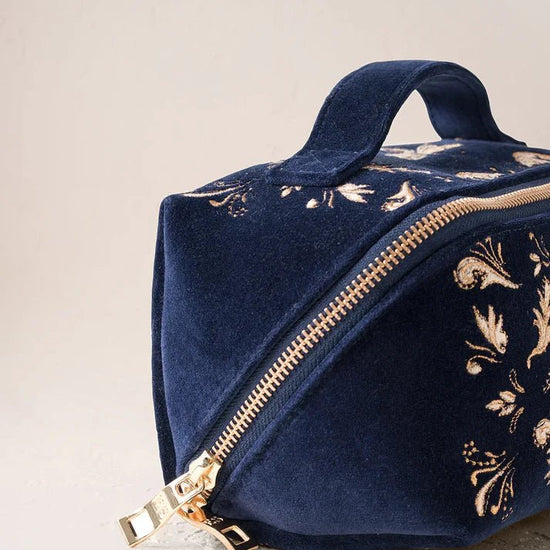 Young Ideas & Henmores -Provençal Bee Navy Velvet Open Flat Makeup Bag -Navy -OS
