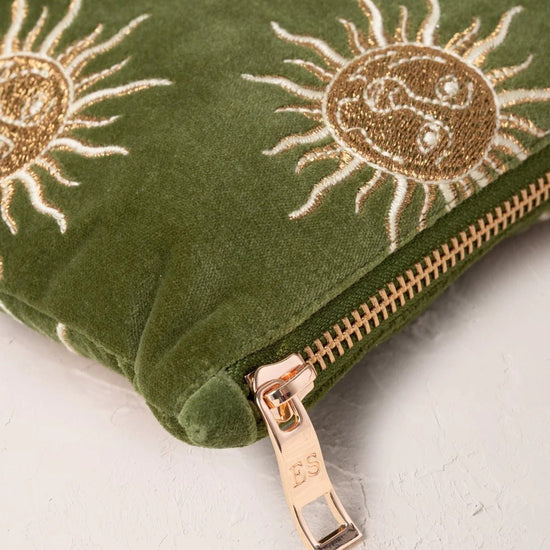 Young Ideas & Henmores -Sun Goddess Fern Green Velvet Everyday Pouch -Fern Green -OS
